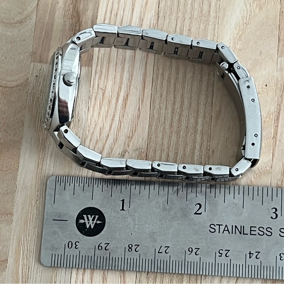 Fossil Ladies Watch Crystal Embellishments Pearl Dial Stainless Bracelet - Picture 10 of 10